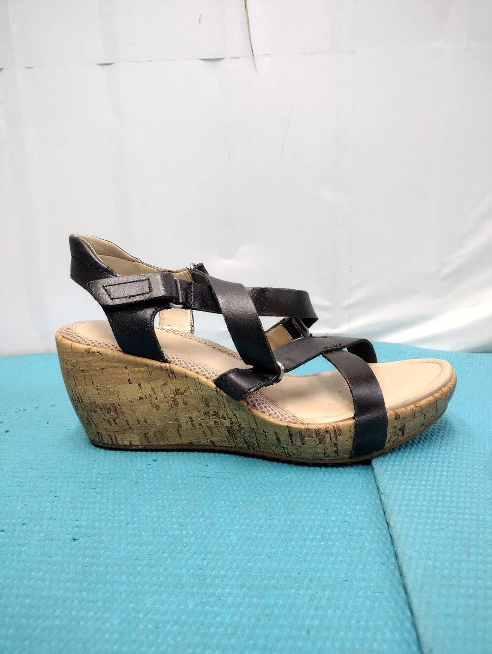 Easy Spirit Strappy Wedge Leather Sandals Black Size 9